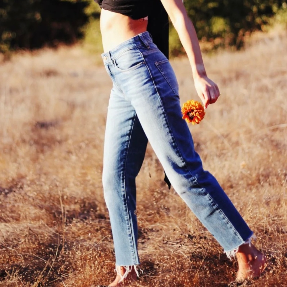 The Rebel Straight in Mabel — by Porter Blue